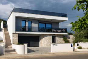 Luxury Villa Gina